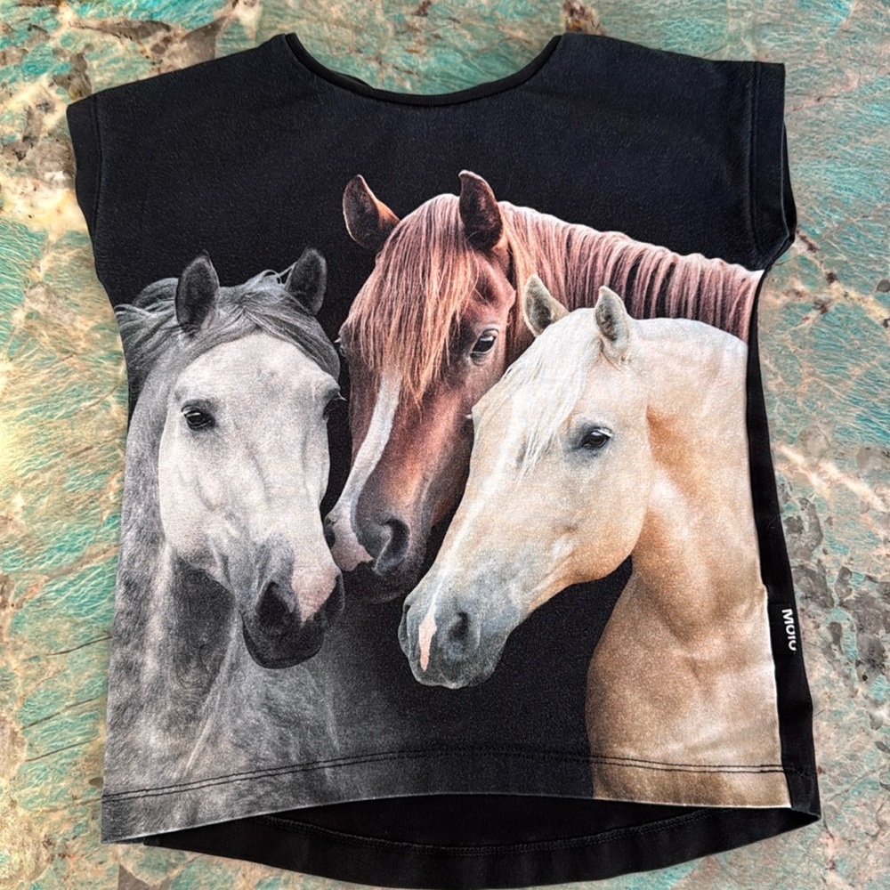 Molo horses shirt